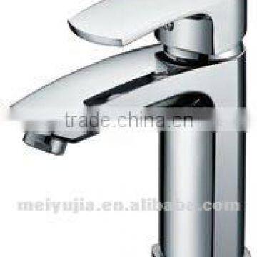 Simple but Practical ! Single Handle Zinc Alloy Basin Faucet