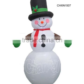 Christmas smiling inflatable snowman with red scarf and top hat                        
                                                Quality Choice