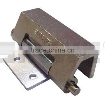 Prominent zinc-alloy metal cabinet hinges