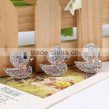 2016 NEW STYLE Cute Women Wholesale Crystal Brooches photo-4