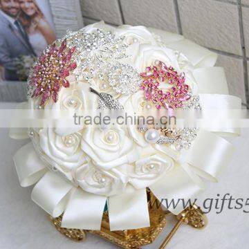 Luxury Handmade Flower Boquet Wiht Gorgeous Brooches photo-3