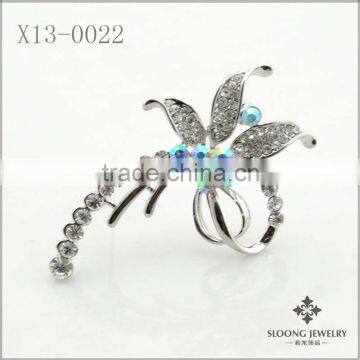 Crystal Rhinestone Flower Brooch for Invitations