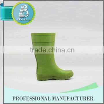 Customized Designs Latest Design Green Folding Rubber Rain Boots