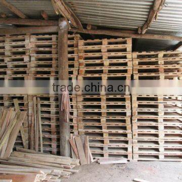 Acacia Timber Making Pallet