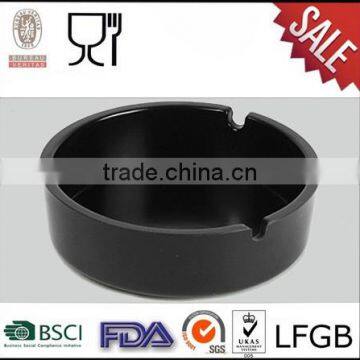 Black color unique melamine round shape funny ashtray