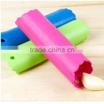 Magic Silicone Garlic Peeler Peel Easy To Use Perfect Kitchen Tool Color Random Drop Practical Healthy Silicone Garlic KC1021 photo-2