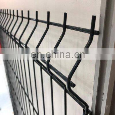 High Quality Cheap Powder Coated 3D Welded Curved Wrought Iron Panel Fence photo-2