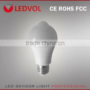 Warm White 3000K B22 Infrared Motion Control LED motion sensor bulb 9W 810Lm Auto Switch Stairs Night Light