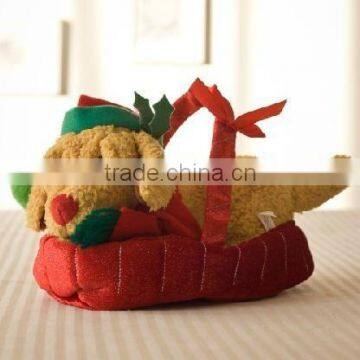 Merry Christmas Toy Soft Puppy in Gift Basket /Plush Christmas Toy of Lying Dog in Gift Basket /New Arrival of Christmas Bag