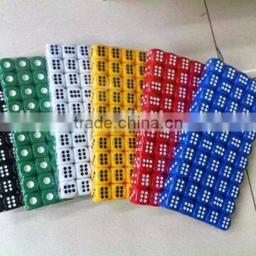 22mm promotional cheap colored plastic bulk dice wholesale