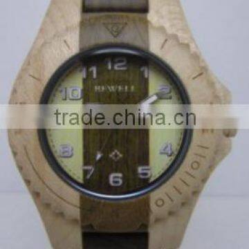 2016 New Design Color Mixing Wooden Watch