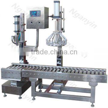 Small Container Liquid Semi-automatic Filling Machine (Weighing Type)