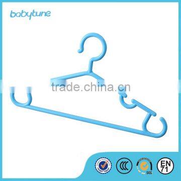 special design children's plastic clothes hanger