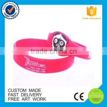 2016 newest eco-friendly silicone custom child wristband