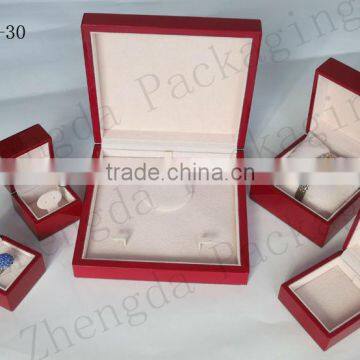 Hot Sale Customized Made-in-China Fashion Paper Jewelry Box photo-2