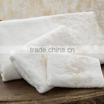 ANNA LUCIA HANDMADE TOWEL