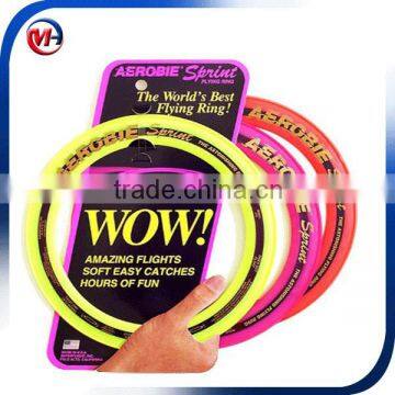 Wholesale promotional novelty fiying ring frisbee/hollow frisbee/dog toys