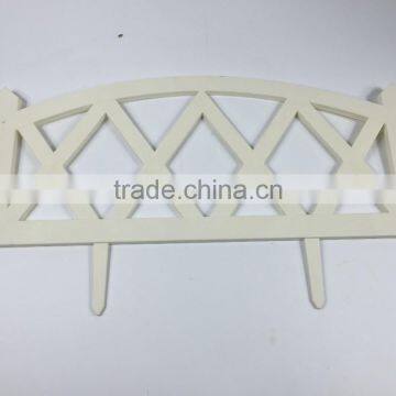 Decorative plastic garden fence