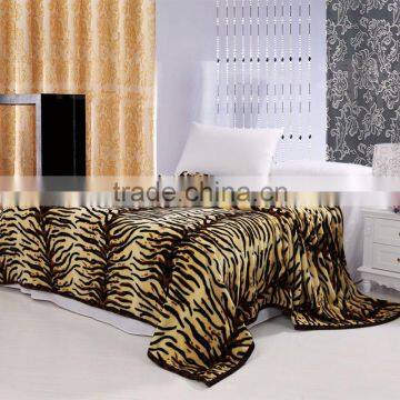 High Quality Tiger Stripes Design flannel blanket