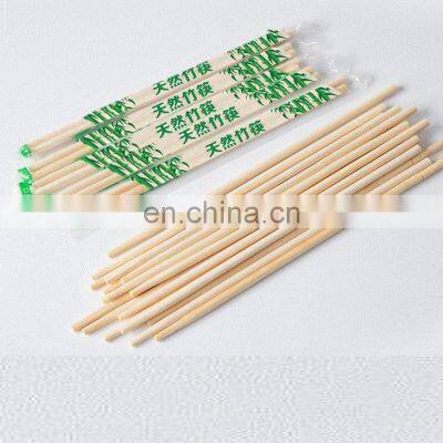 Factory sells a batch of cheap bamboo chopsticks