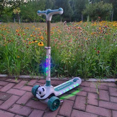 kids scooter kick scooter toys Glowing 3-wheel scooter with music and lights