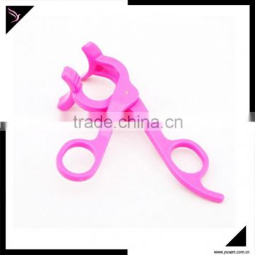 2015 Lowest price pink plstic eyelash curler