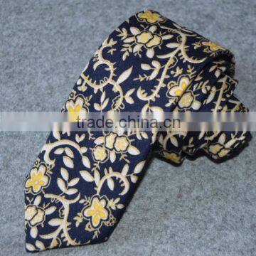 Big Flower Pattern Linen Necktie, Floral Linen Tie photo-2