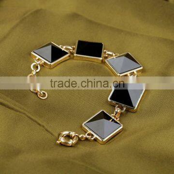 China Wholesale Big Square Resin Diamond Gold Bracelet Model photo-4