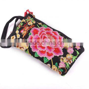 2016 Hot Sale High Quality and Beautiful Colorful China Style Ethnic Embroidery Bag Wallet for Lady photo-4