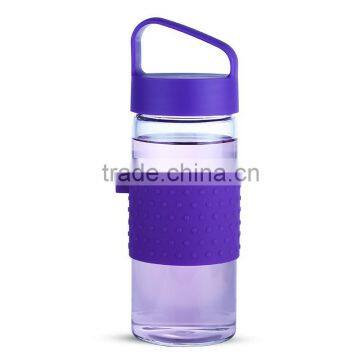 Color sports glass foldable water bottle with silicone sleeve 550ml