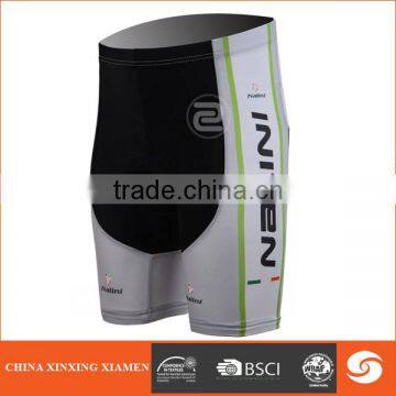 wholesale breathable padded mountain bike short men wearing