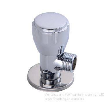 Hot and cold triangle valve of water heater