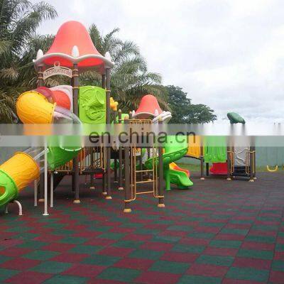 OL-XJ001 Good Quality 50x50cm Outdoor Playground Rubber Mat photo-3