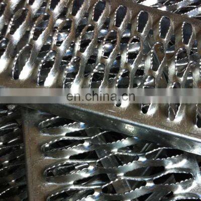 Manufacturer Supply Punch Mesh Security Aesthetic Perforated Metal Mesh Walkway