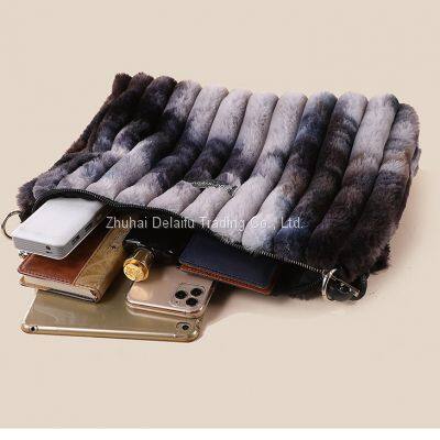 2022 Autumn and Winter Underarm Bag Women's Plush Bag photo-5