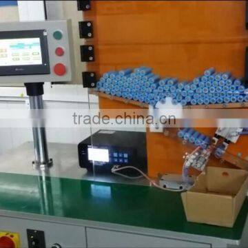 Новый интегрированный дизайн: трехфункциональная машина для нанесения изолятора, сортировки и точечной сварки цилиндрических батарей photo-2