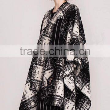 Ladies Cashmere Cotton Knitted Plaid Poncho With High Quality photo-2