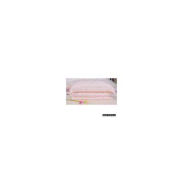 100% Silk-Filled Comforter with Jacquard Cover