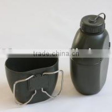 Military 58 plastic water canteen