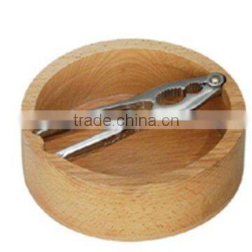 Best walnut nut cracker with wooden box