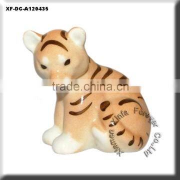 5" ceramic tiger decoration