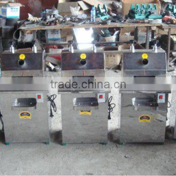 Semi automatic sugarcane juice extractor