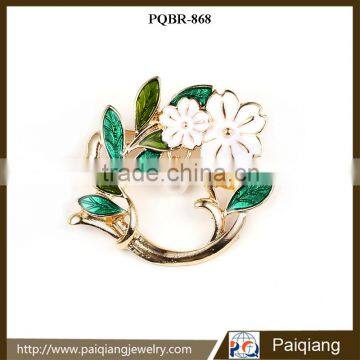 Fashionable latest design personalized enamel olive leaf brooch