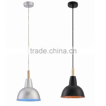 Pendant light makes with iron and wood materials