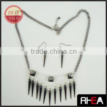 Acrylic Chassis With Rivet Accessory Earring And Necklace Jewelry Set