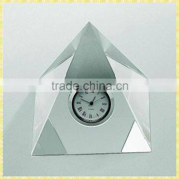 Handmade Unique Exquisite Clear Crystal Pyramid Clock For New Year Business Gifts Souvenirs