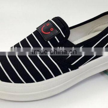 GZY High Quality Fashion Cheap Price Jeans Canvas Sell Stock Lots of Shoes photo-2