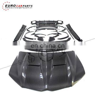 Urus dry carbon fiber material body kit  fit for Urus 2018-2020year TC style front lip with canard hood mirror cover side skirt