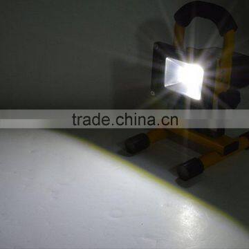 Rechargeable Flood Light Portable LED Flood Light Durable Waterproof Emergency Light Trouble Lamp Stand for Car Travel photo-5