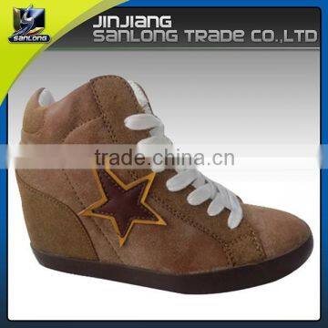 China Latest Design Fashion Women Sneaker Wedges Shoes